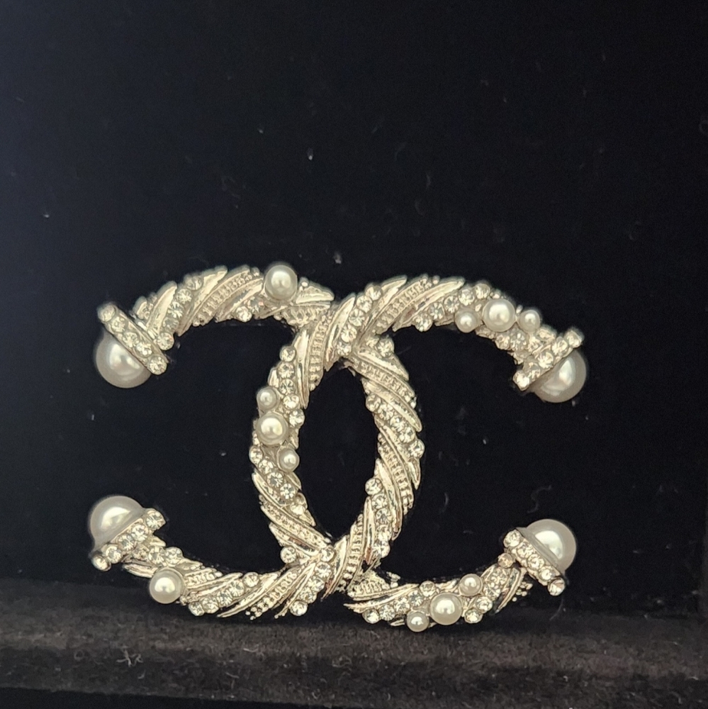 CC Crystal Rhinestone Pearl Brooch